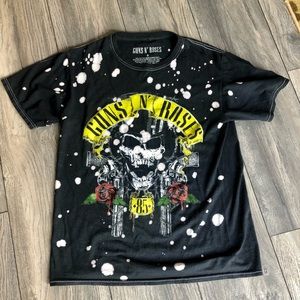 Guns and Roses t shirt.